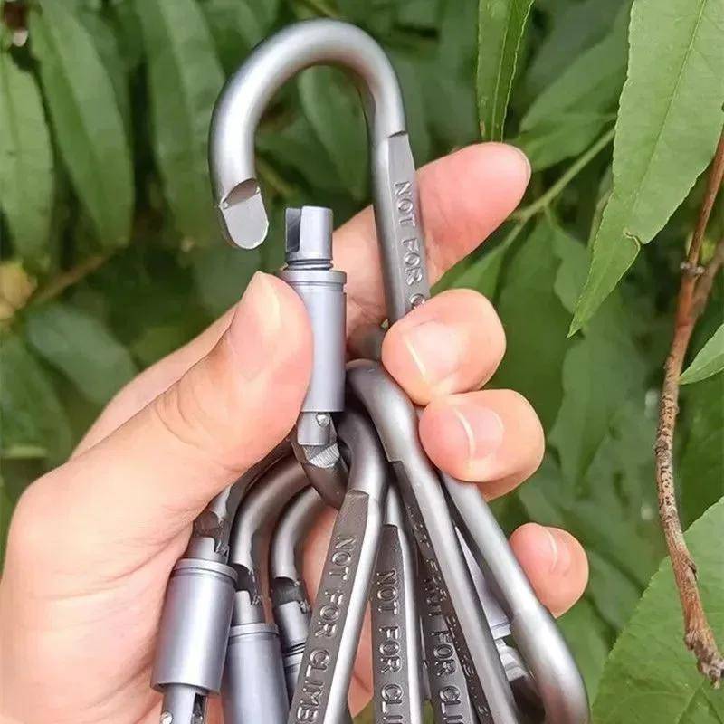 D shape Carabiner